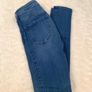 Hollister light wash skinny jegging